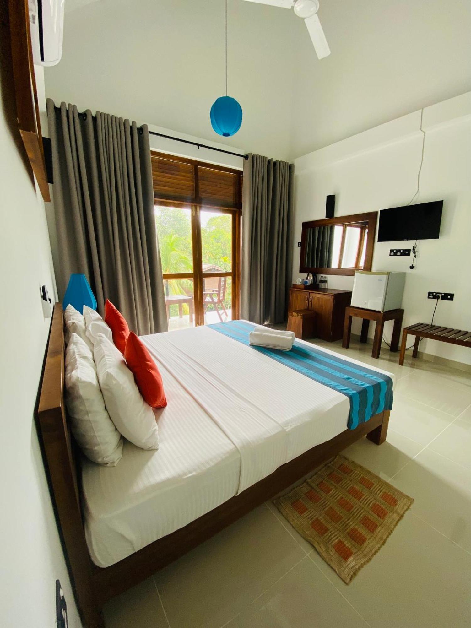 Hotel Athgira Udawalawe Kültér fotó