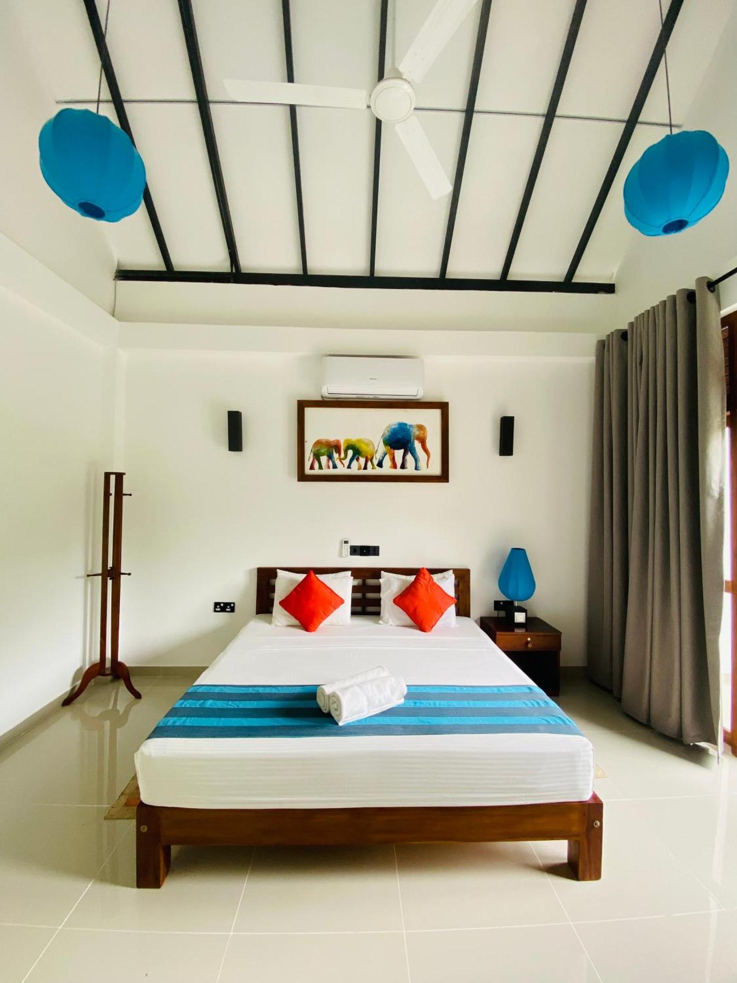 Hotel Athgira Udawalawe Kültér fotó